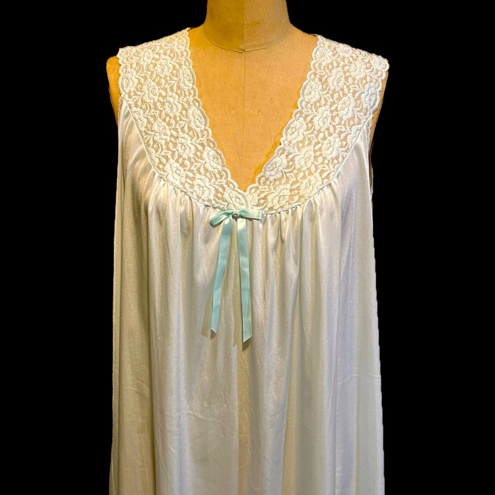 Vintage Vanity Fair nightgown lingerie silky powder blue with lace and beads